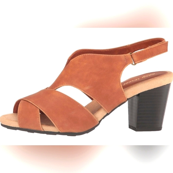 Easy Street Woman's Annette Block Heel Heeled Sandalia Size 8.5 M Brown - Picture 3 of 9